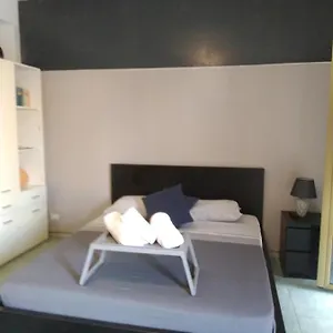 Studio Garden Center Special Place For Digital Nomad More Less Pay Contact Us 0 0 3 9 3 4 9 1 0 2 6 1 6 1 Appartamento