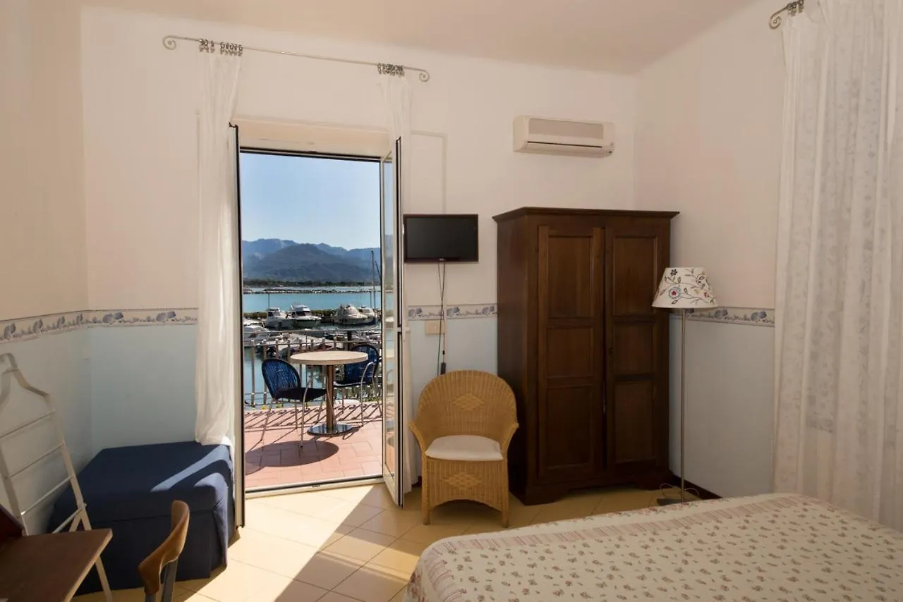 Hotel Sette Archi Bocca di Magra Italien